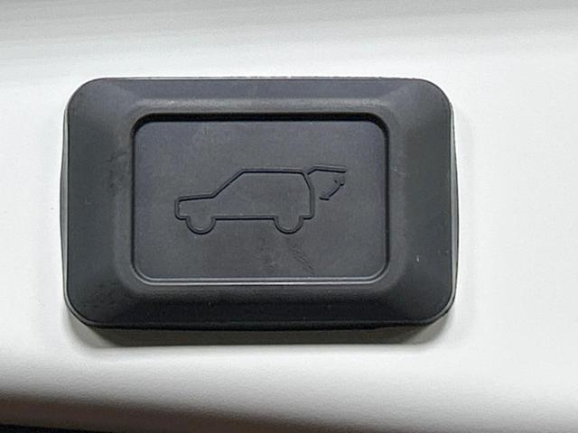 RAV4 G 禁煙 モデリスタエアロ 9型ディスプレイオーディオ 全周囲カメラ 電動リアゲート ブラインドスポットモニター デジタルインナーミラー シートヒーター ステアリングヒーター オートハイビーム ETC(6枚目)