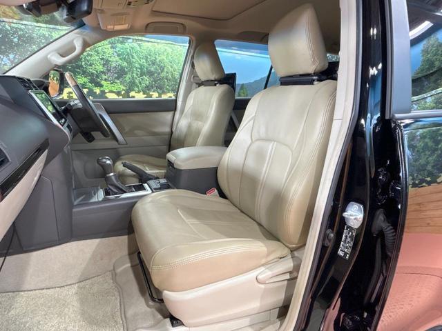 ランドクルーザープラド ＴＸ　禁煙車　サンルーフ　ルーフレール　ＳＤナビ　トヨタセーフティセンス　レーダークルーズ　ＬＥＤヘッドライト　クリアランスソナー　ウッドコンビステアリング　ＥＴＣ　オートエアコン　Ｂｌｕｅｔｏｏｔｈ再生（44枚目）