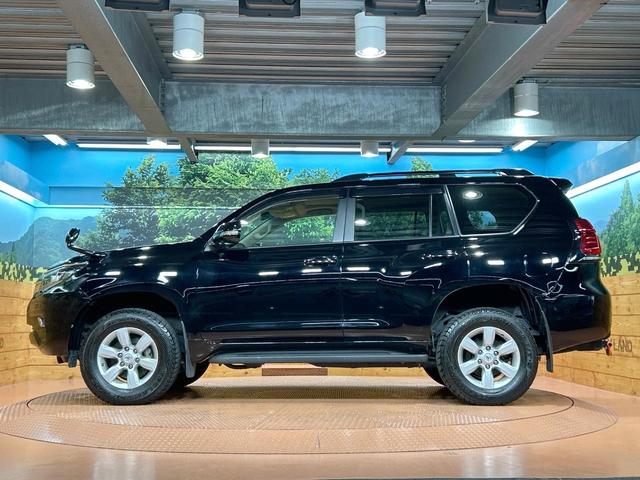 ランドクルーザープラド ＴＸ　禁煙車　サンルーフ　ルーフレール　ＳＤナビ　トヨタセーフティセンス　レーダークルーズ　ＬＥＤヘッドライト　クリアランスソナー　ウッドコンビステアリング　ＥＴＣ　オートエアコン　Ｂｌｕｅｔｏｏｔｈ再生（46枚目）