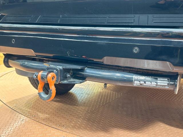 ランドクルーザープラド ＴＸ　禁煙車　サンルーフ　ルーフレール　ＳＤナビ　トヨタセーフティセンス　レーダークルーズ　ＬＥＤヘッドライト　クリアランスソナー　ウッドコンビステアリング　ＥＴＣ　オートエアコン　Ｂｌｕｅｔｏｏｔｈ再生（58枚目）