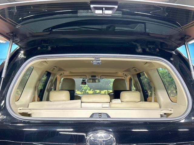 ランドクルーザープラド ＴＸ　禁煙車　サンルーフ　ルーフレール　ＳＤナビ　トヨタセーフティセンス　レーダークルーズ　ＬＥＤヘッドライト　クリアランスソナー　ウッドコンビステアリング　ＥＴＣ　オートエアコン　Ｂｌｕｅｔｏｏｔｈ再生（61枚目）