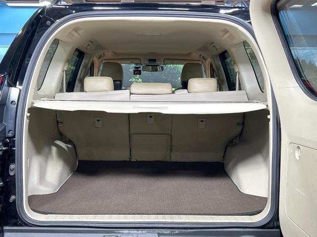 ランドクルーザープラド ＴＸ　禁煙車　サンルーフ　ルーフレール　ＳＤナビ　トヨタセーフティセンス　レーダークルーズ　ＬＥＤヘッドライト　クリアランスソナー　ウッドコンビステアリング　ＥＴＣ　オートエアコン　Ｂｌｕｅｔｏｏｔｈ再生（62枚目）