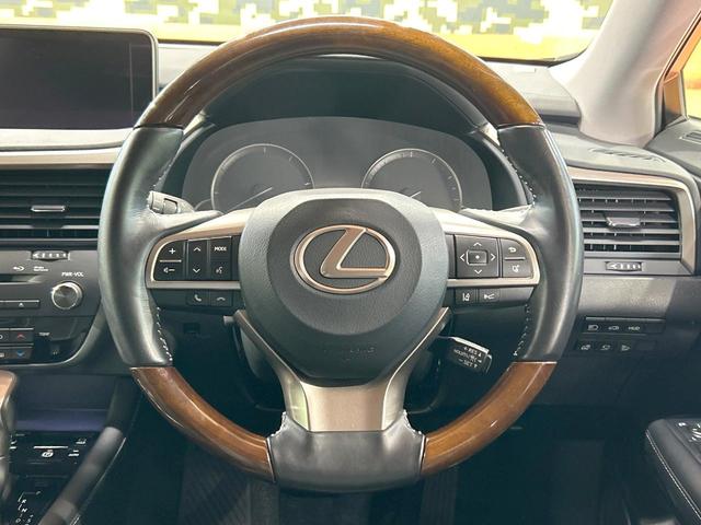 RX RX450h バージョンL 禁煙 サンルーフ マークレビンソンサウンド モデリスタエアロ ヘッドアップディスプレイ 全周囲カメラ ブラインドスポットモニター シートベンチレーション ステアリングヒーター 電動リアゲート ETC(11枚目)