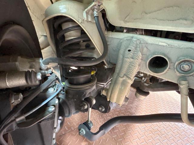 ジムニー ＸＬ　禁煙車　１１型ディスプレイオーディオ　バックカメラ　デジタルインナーミラー　スズキセーフティサポート　シートヒーター　オートエアコン　ダウンヒルアシスト　アイドリングストップ　ＥＴＣ（23枚目）