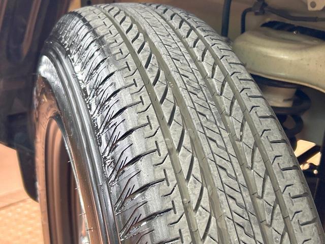 ジムニー ＸＬ　禁煙車　１１型ディスプレイオーディオ　バックカメラ　デジタルインナーミラー　スズキセーフティサポート　シートヒーター　オートエアコン　ダウンヒルアシスト　アイドリングストップ　ＥＴＣ（24枚目）