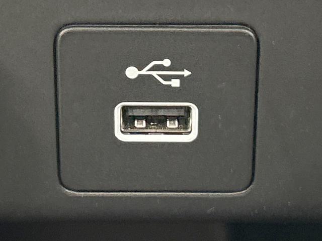 フリード ｅ：ＨＥＶエアー　ＥＸ　禁煙車　両側電動ドア　ディスプレイオーディオ　ブラインドスポットモニター　ホンダセンシング　レーダークルーズ　シートヒーター　純正１５インチＡＷ　ツートンカラーシート　オートエアコン　ＥＴＣ（42枚目）