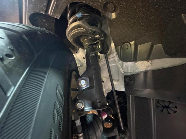 フリード ｅ：ＨＥＶエアー　ＥＸ　禁煙車　両側電動ドア　ディスプレイオーディオ　ブラインドスポットモニター　ホンダセンシング　レーダークルーズ　シートヒーター　純正１５インチＡＷ　ツートンカラーシート　オートエアコン　ＥＴＣ（47枚目）