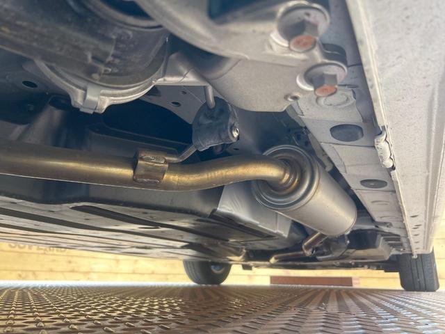 フリード ｅ：ＨＥＶエアー　ＥＸ　禁煙車　両側電動ドア　ディスプレイオーディオ　ブラインドスポットモニター　ホンダセンシング　レーダークルーズ　シートヒーター　純正１５インチＡＷ　ツートンカラーシート　オートエアコン　ＥＴＣ（56枚目）