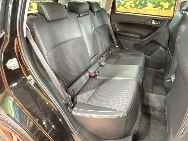 フォレスター ２．０ＸＴ　アイサイト　禁煙車　アイサイトセイフティプラス　純正ＳＤナビ　ブラインドスポットモニター　ルーフレール　バックカメラ　シートヒーター　ハーフレザーシート　ＬＥＤヘッドライト　純正１８インチＡＷ　Ｂｌｕｅｔｏｏｔｈ（10枚目）
