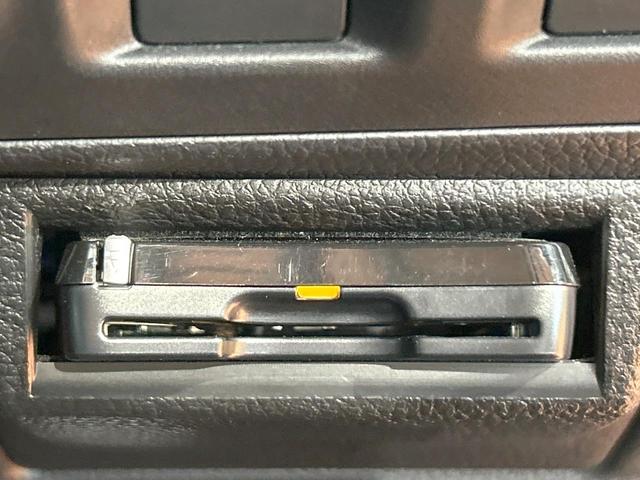 フォレスター ２．０ＸＴ　アイサイト　禁煙車　アイサイトセイフティプラス　純正ＳＤナビ　ブラインドスポットモニター　ルーフレール　バックカメラ　シートヒーター　ハーフレザーシート　ＬＥＤヘッドライト　純正１８インチＡＷ　Ｂｌｕｅｔｏｏｔｈ（33枚目）