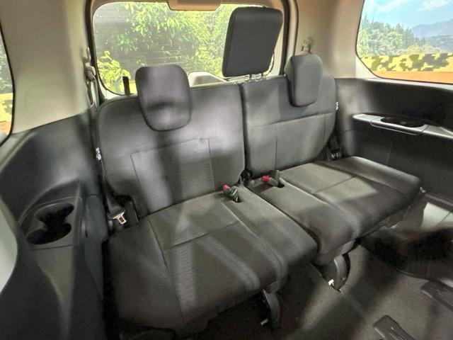 セレナ ｅ－パワー　ハイウェイスターＶ　登録済未使用車　両側電動ドア　１２型ナビ　全周囲カメラ　プロパイロット　インテリジェントミラー　ＬＥＤヘッド＆フォグ　オートハイビーム　ダブルエアコン　ＥＴＣ　フルセグ　ブラインドスポットモニター（11枚目）