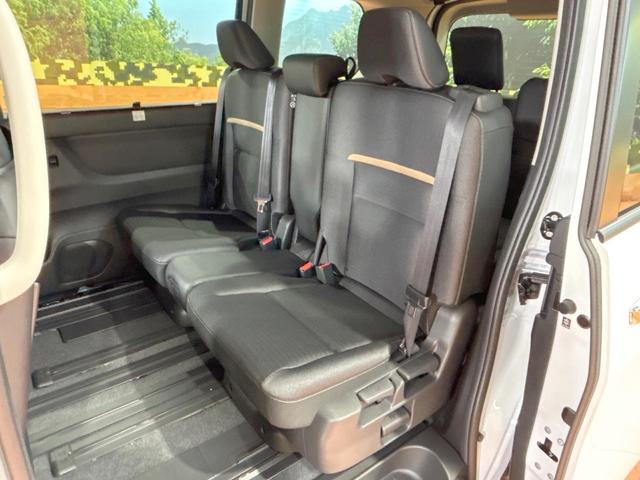 セレナ ｅ－パワー　ハイウェイスターＶ　登録済未使用車　両側電動ドア　１２型ナビ　全周囲カメラ　プロパイロット　インテリジェントミラー　ＬＥＤヘッド＆フォグ　オートハイビーム　ダブルエアコン　ＥＴＣ　フルセグ　ブラインドスポットモニター（25枚目）