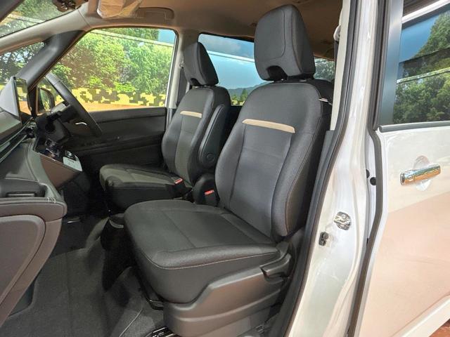 セレナ ｅ－パワー　ハイウェイスターＶ　登録済未使用車　両側電動ドア　１２型ナビ　全周囲カメラ　プロパイロット　インテリジェントミラー　ＬＥＤヘッド＆フォグ　オートハイビーム　ダブルエアコン　ＥＴＣ　フルセグ　ブラインドスポットモニター（26枚目）