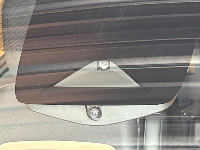 セレナ ｅ－パワー　ハイウェイスターＶ　登録済未使用車　両側電動ドア　１２型ナビ　全周囲カメラ　プロパイロット　インテリジェントミラー　ＬＥＤヘッド＆フォグ　オートハイビーム　ダブルエアコン　ＥＴＣ　フルセグ　ブラインドスポットモニター（42枚目）