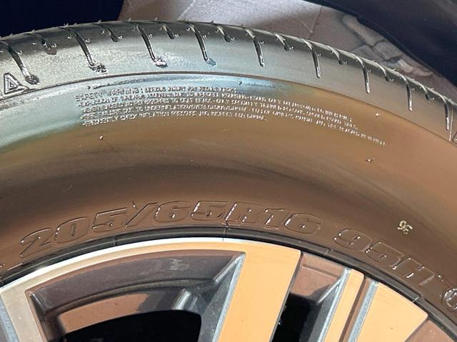 セレナ ｅ－パワー　ハイウェイスターＶ　登録済未使用車　両側電動ドア　１２型ナビ　全周囲カメラ　プロパイロット　インテリジェントミラー　ＬＥＤヘッド＆フォグ　オートハイビーム　ダブルエアコン　ＥＴＣ　フルセグ　ブラインドスポットモニター（45枚目）