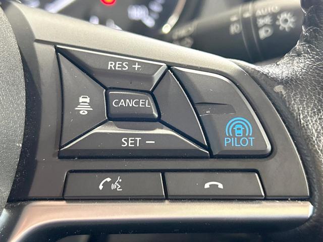 エクストレイル ２０Ｘｉ　禁煙車　全周囲カメラ　プロパイロット　純正９型ナビ　デジタルインナーミラー　電動リアゲート　シートヒーター　クリアランスソナー　ＬＥＤヘッドライト　純正１８インチＡＷ　オートエアコン　パワーシート（6枚目）