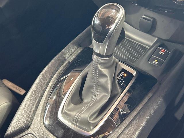 エクストレイル ２０Ｘｉ　禁煙車　全周囲カメラ　プロパイロット　純正９型ナビ　デジタルインナーミラー　電動リアゲート　シートヒーター　クリアランスソナー　ＬＥＤヘッドライト　純正１８インチＡＷ　オートエアコン　パワーシート（39枚目）