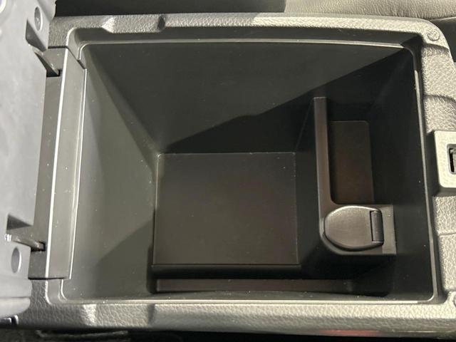 エクストレイル ２０Ｘｉ　禁煙車　全周囲カメラ　プロパイロット　純正９型ナビ　デジタルインナーミラー　電動リアゲート　シートヒーター　クリアランスソナー　ＬＥＤヘッドライト　純正１８インチＡＷ　オートエアコン　パワーシート（40枚目）