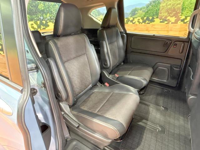 フリード クロスター・ホンダセンシング　禁煙車　両側電動ドア　純正ＳＤナビ　ホンダセンシング　クリアランスソナー　レーダークルーズ　ＬＥＤヘッドライト　バックカメラ　純正１５インチＡＷ　ウォークスルー　ＥＴＣ　オートエアコン　オートライト（9枚目）