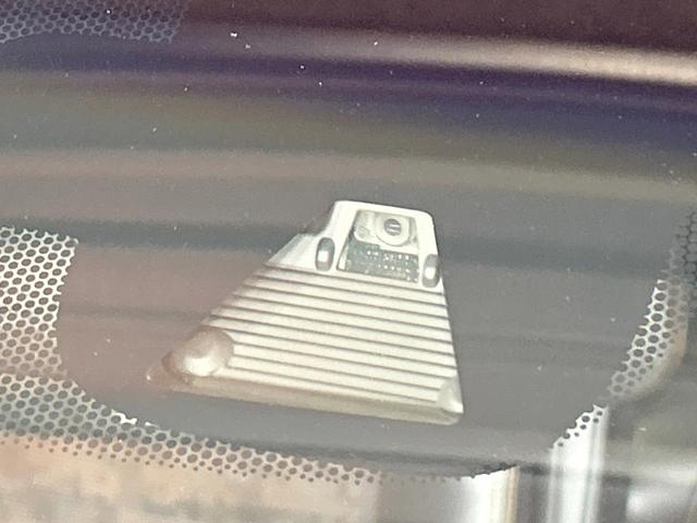 フリード クロスター・ホンダセンシング　禁煙車　両側電動ドア　純正ＳＤナビ　ホンダセンシング　クリアランスソナー　レーダークルーズ　ＬＥＤヘッドライト　バックカメラ　純正１５インチＡＷ　ウォークスルー　ＥＴＣ　オートエアコン　オートライト（27枚目）