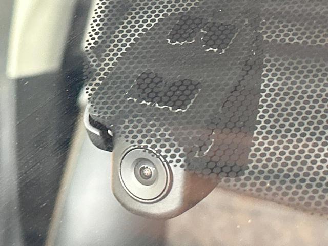 フリード クロスター・ホンダセンシング　禁煙車　両側電動ドア　純正ＳＤナビ　ホンダセンシング　クリアランスソナー　レーダークルーズ　ＬＥＤヘッドライト　バックカメラ　純正１５インチＡＷ　ウォークスルー　ＥＴＣ　オートエアコン　オートライト（28枚目）