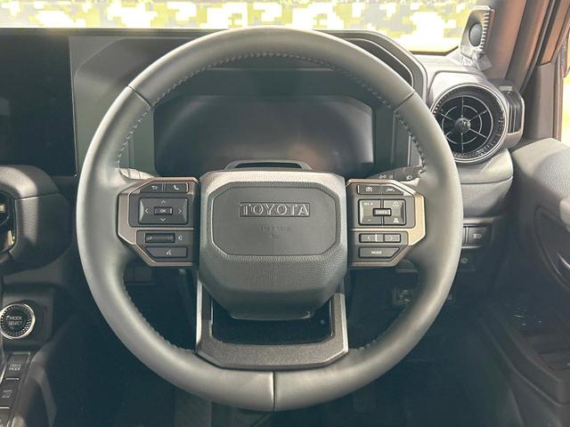 ランドクルーザー250 ZX 禁煙車 サンルーフ 全周囲カメラ JBLサウンド 12型ディスプレイオーディオ セーフティセンス ツートーン ブラインドスポットモニター ヘッドアップディスプレイ シートベンチレーション LEDヘッド(12枚目)