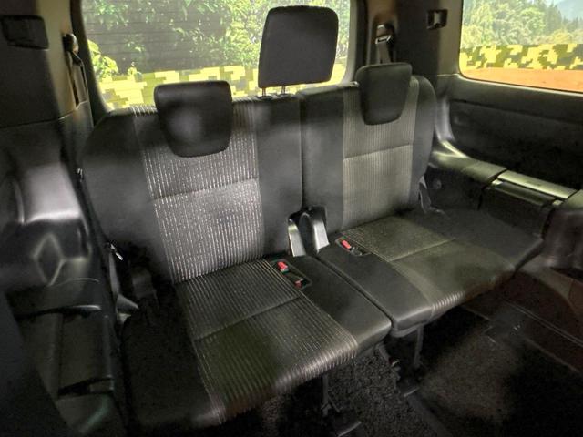ヴォクシー ＺＳ　煌　禁煙車　後席モニター　純正１０型ナビ　両側電動ドア　トヨタセーフティセンス　クルーズコントロール　ＬＥＤヘッドライト　純正１６インチアルミホイール　オートエアコン　オートマチックハイビーム　ＥＴＣ（10枚目）