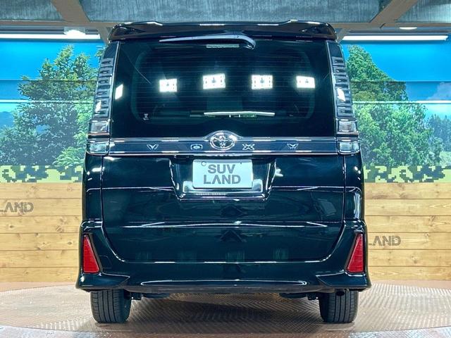 ヴォクシー ＺＳ　煌　禁煙車　後席モニター　純正１０型ナビ　両側電動ドア　トヨタセーフティセンス　クルーズコントロール　ＬＥＤヘッドライト　純正１６インチアルミホイール　オートエアコン　オートマチックハイビーム　ＥＴＣ（16枚目）