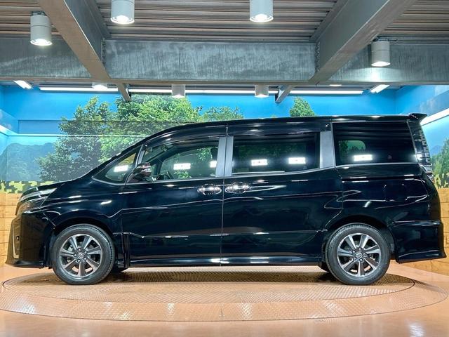 ヴォクシー ＺＳ　煌　禁煙車　後席モニター　純正１０型ナビ　両側電動ドア　トヨタセーフティセンス　クルーズコントロール　ＬＥＤヘッドライト　純正１６インチアルミホイール　オートエアコン　オートマチックハイビーム　ＥＴＣ（23枚目）