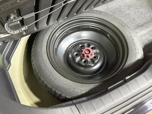 ヴォクシー ＺＳ　煌　禁煙車　後席モニター　純正１０型ナビ　両側電動ドア　トヨタセーフティセンス　クルーズコントロール　ＬＥＤヘッドライト　純正１６インチアルミホイール　オートエアコン　オートマチックハイビーム　ＥＴＣ（62枚目）