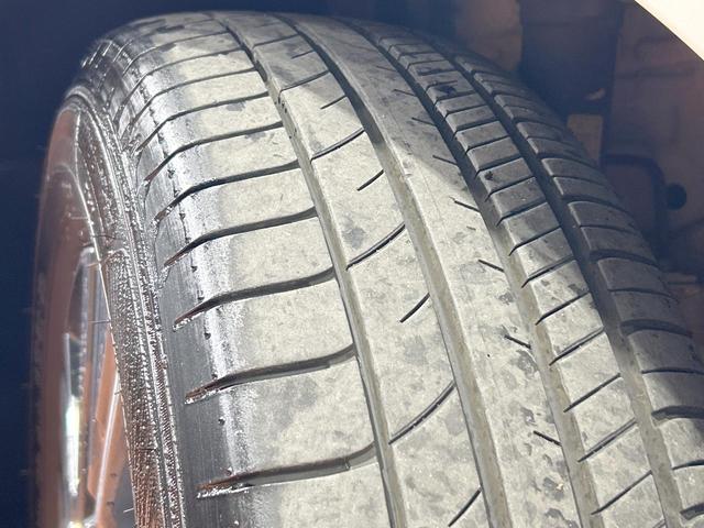 セレナ e-パワー ルキシオン 禁煙車 後席モニター 全周囲カメラ プロパイロット ワイヤレス充電 パーキングアシスト 衝突被害軽減システム 両側電動ドア ヘッドアップディスプレイ ビルトインETC 純正16インチAW 車線逸脱警報(30枚目)