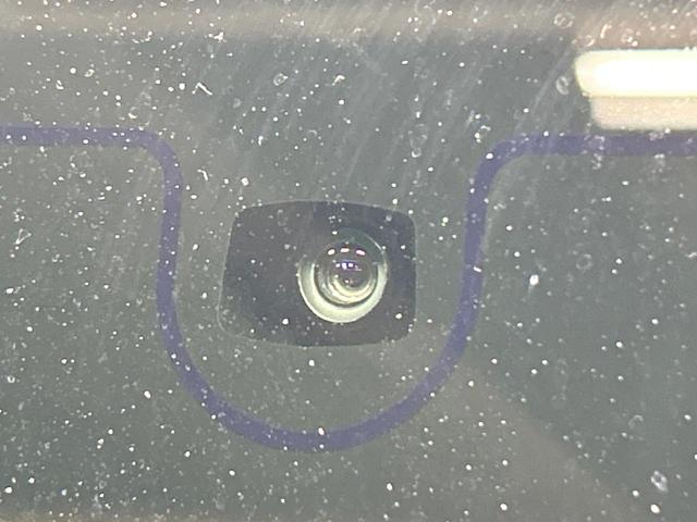 セレナ e-パワー ルキシオン 禁煙車 後席モニター 全周囲カメラ プロパイロット ワイヤレス充電 パーキングアシスト 衝突被害軽減システム 両側電動ドア ヘッドアップディスプレイ ビルトインETC 純正16インチAW 車線逸脱警報(68枚目)