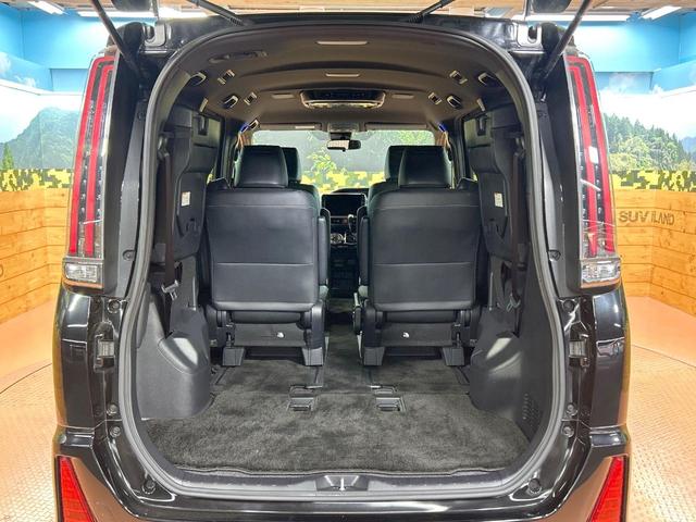 ノア Ｓｉ　ダブルバイビー　禁煙車　モデリスタエアロ　ＢＩＧＸ１１インチナビ　両側電動ドア　後席モニター　バックカメラ　衝突被害軽減　ハーフレザーシート　コーナーセンサー　ＬＥＤヘッド　ビルトインＥＴＣ　純正１６インチアルミ（11枚目）