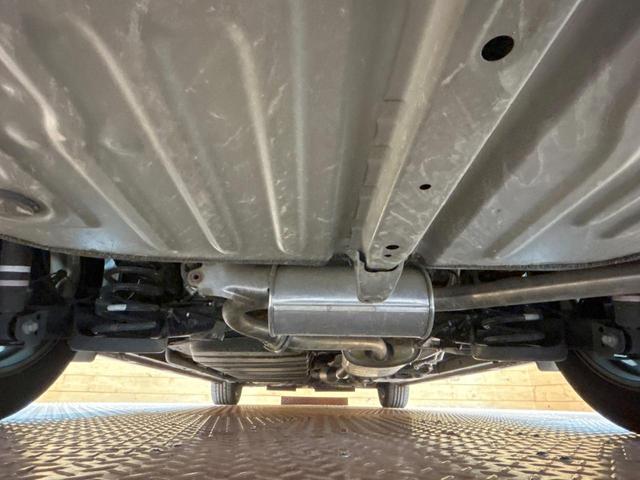 ノア Ｓｉ　ダブルバイビー　禁煙車　モデリスタエアロ　ＢＩＧＸ１１インチナビ　両側電動ドア　後席モニター　バックカメラ　衝突被害軽減　ハーフレザーシート　コーナーセンサー　ＬＥＤヘッド　ビルトインＥＴＣ　純正１６インチアルミ（58枚目）