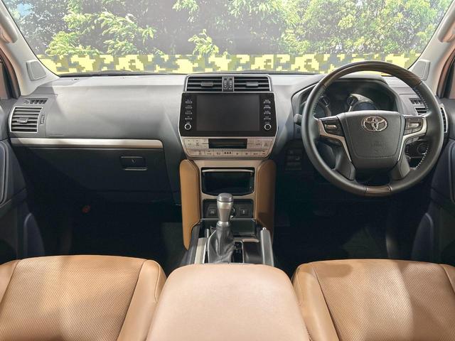 ランドクルーザープラド TX Lパッケージ 70thアニバーサリーリミテッド 禁煙 サンルーフ メーカーナビ 全周囲カメラ ブラインドスポットモニター レーダークルーズ シートベンチレーション ルーフレール パワーシート ETC スーパーライブサウンド オートハイビーム(2枚目)