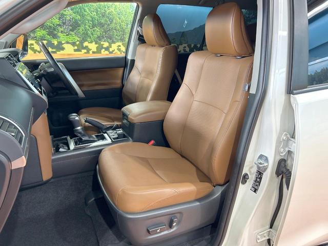 ランドクルーザープラド TX Lパッケージ 70thアニバーサリーリミテッド 禁煙 サンルーフ メーカーナビ 全周囲カメラ ブラインドスポットモニター レーダークルーズ シートベンチレーション ルーフレール パワーシート ETC スーパーライブサウンド オートハイビーム(31枚目)