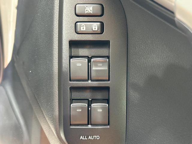 ランドクルーザープラド TX Lパッケージ 70thアニバーサリーリミテッド 禁煙 サンルーフ メーカーナビ 全周囲カメラ ブラインドスポットモニター レーダークルーズ シートベンチレーション ルーフレール パワーシート ETC スーパーライブサウンド オートハイビーム(40枚目)