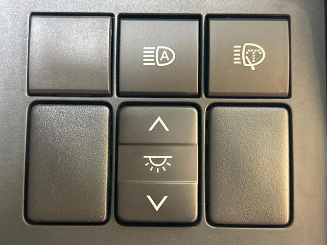 ランドクルーザープラド TX Lパッケージ 70thアニバーサリーリミテッド 禁煙 サンルーフ メーカーナビ 全周囲カメラ ブラインドスポットモニター レーダークルーズ シートベンチレーション ルーフレール パワーシート ETC スーパーライブサウンド オートハイビーム(42枚目)