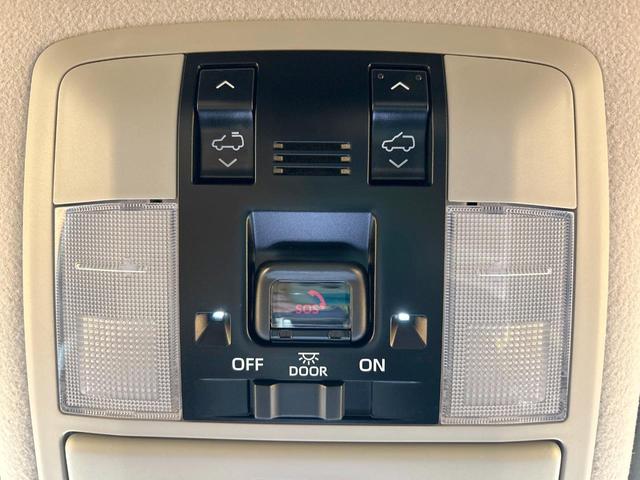 ランドクルーザープラド TX Lパッケージ 70thアニバーサリーリミテッド 禁煙 サンルーフ メーカーナビ 全周囲カメラ ブラインドスポットモニター レーダークルーズ シートベンチレーション ルーフレール パワーシート ETC スーパーライブサウンド オートハイビーム(52枚目)