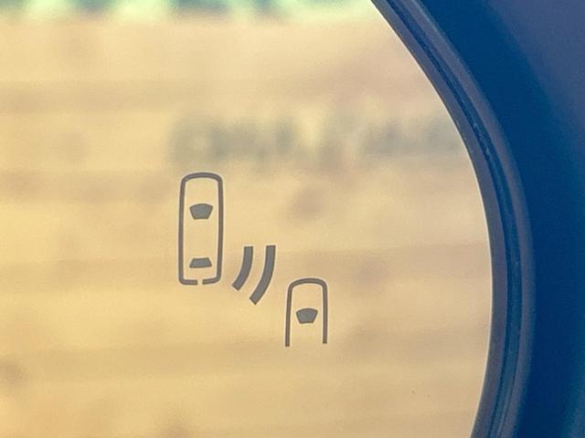 シエンタ ハイブリッドZ 禁煙 後席モニター シートヒーター 純正10.5型ナビ 純正ドラレコ 全周囲カメラ ブラインドスポットモニター オプション15インチAW DVD&CD ETC 両側電動ドア オートハイビーム(7枚目)