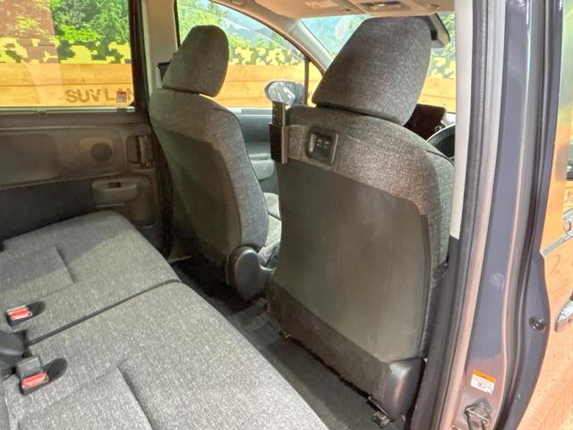 シエンタ ハイブリッドZ 禁煙 後席モニター シートヒーター 純正10.5型ナビ 純正ドラレコ 全周囲カメラ ブラインドスポットモニター オプション15インチAW DVD&CD ETC 両側電動ドア オートハイビーム(9枚目)