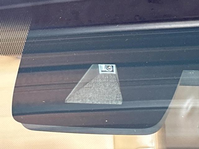 ランドクルーザープラド TX Lパッケージ 70thアニバーサリーリミテッド 禁煙車 サンルーフ 全周囲カメラ 7人乗り メーカーナビ レーダークルーズ オートハイビーム ルーフレール シートベンチレーション LEDヘッド&フォグ ETC フルセグ オートエアコン(23枚目)