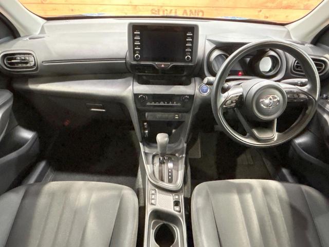 ヤリスクロス ハイブリッドX 禁煙車 8型ナビ バックカメラ セーフティセンス レーダークルーズ レーンアシスト クリアランスソナー オートマチックハイビーム LEDヘッド Bluetooth接続 オートエアコン ETC(2枚目)