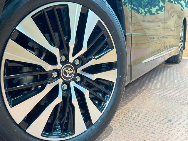 アルファード ２．５Ｓ　Ｃパッケージ　禁煙車　サンルーフ　モデリスタ　後席モニター　１０型ナビ　ＪＢＬサウンド　全周囲カメラ　両側パワスラ　レーダークルーズ　シートベンチレーション　デジタルミラー　ＣＤ＆ＤＶＤ　ブラインドスポットモニター（14枚目）