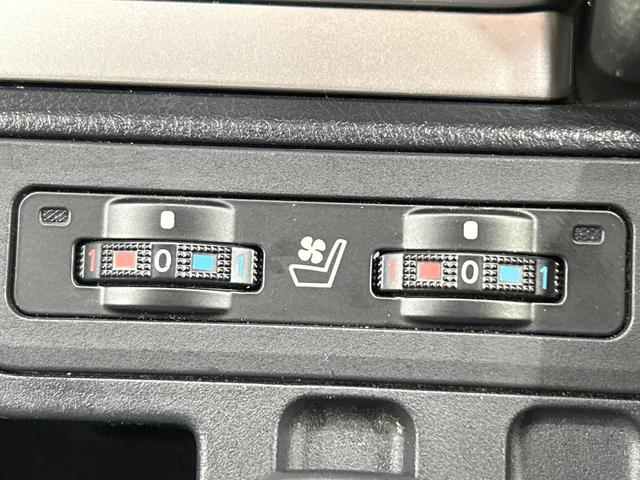 ランドクルーザープラド ＴＸ　Ｌパッケージ　マットブラックエディション　禁煙車　サンルーフ　９型ナビ　フルセグ　ルーフレール　トヨタセーフティセンス　レーダークルーズ　ＬＥＤヘッドライト　シートベンチレーション　純正１８インチＡＷ　パワーシート　バックカメラ　ＥＴＣ（8枚目）