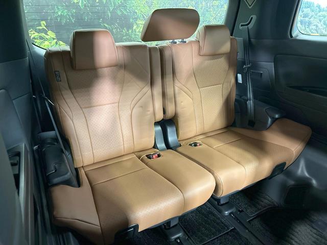 ヴェルファイアハイブリッド Ｚ　プレミア　禁煙　後席モニター　ユニバーサルステップ　ガラスルーフ　両側電動ドア　電動リアゲート　全周囲カメラ　デジタルインナーミラー　ヘッドアップディスプレイ　ＡＣ１００Ｖ　シートベンチレーション　ＥＴＣ（11枚目）