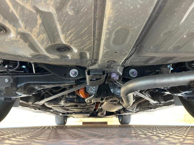 ヴェルファイアハイブリッド Ｚ　プレミア　禁煙　後席モニター　ユニバーサルステップ　ガラスルーフ　両側電動ドア　電動リアゲート　全周囲カメラ　デジタルインナーミラー　ヘッドアップディスプレイ　ＡＣ１００Ｖ　シートベンチレーション　ＥＴＣ（21枚目）