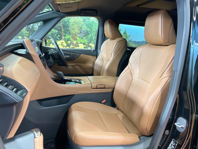 ヴェルファイアハイブリッド Ｚ　プレミア　禁煙　後席モニター　ユニバーサルステップ　ガラスルーフ　両側電動ドア　電動リアゲート　全周囲カメラ　デジタルインナーミラー　ヘッドアップディスプレイ　ＡＣ１００Ｖ　シートベンチレーション　ＥＴＣ（38枚目）