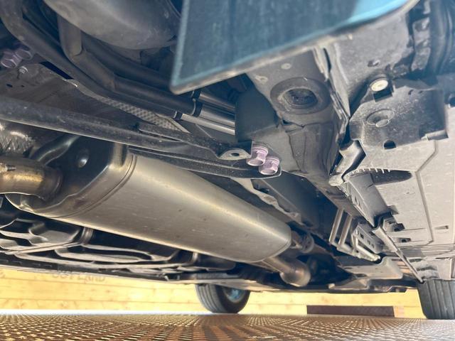 ヴェルファイアハイブリッド Ｚ　プレミア　禁煙　後席モニター　ユニバーサルステップ　ガラスルーフ　両側電動ドア　電動リアゲート　全周囲カメラ　デジタルインナーミラー　ヘッドアップディスプレイ　ＡＣ１００Ｖ　シートベンチレーション　ＥＴＣ（40枚目）