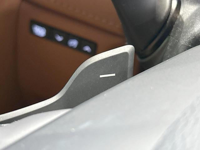 ヴェルファイアハイブリッド Ｚ　プレミア　禁煙　後席モニター　ユニバーサルステップ　ガラスルーフ　両側電動ドア　電動リアゲート　全周囲カメラ　デジタルインナーミラー　ヘッドアップディスプレイ　ＡＣ１００Ｖ　シートベンチレーション　ＥＴＣ（60枚目）